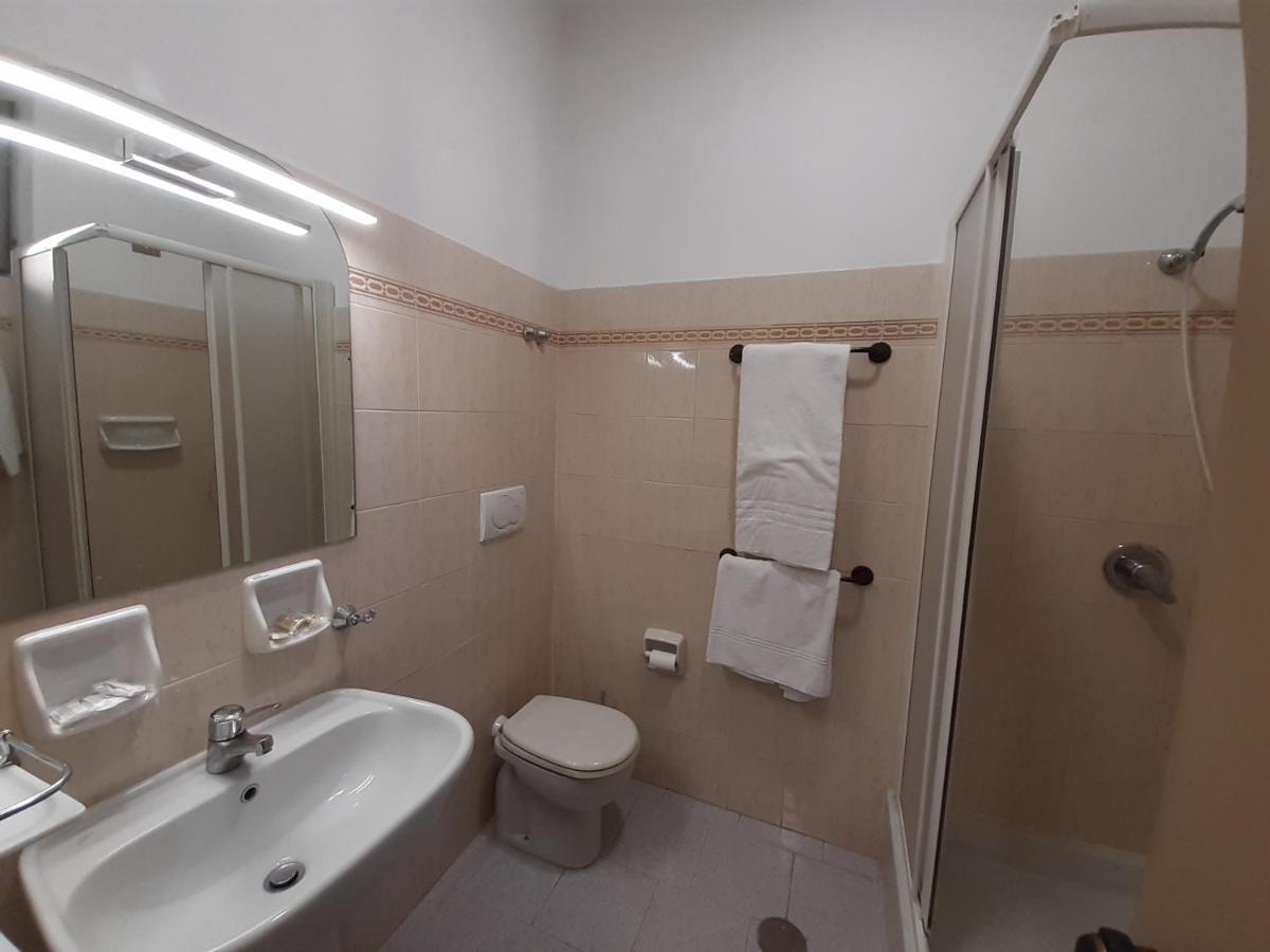 Suore Concezioniste Missionarie - Carmen Salles Roma Bed and Breakfast Εξωτερικό φωτογραφία